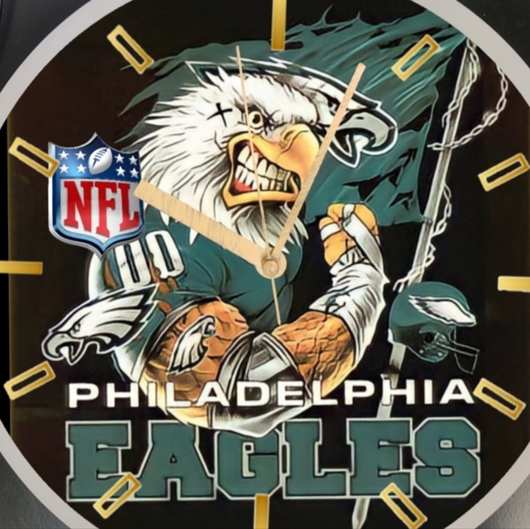 Philadelphia Eagles football clock - Picture 3 of 3